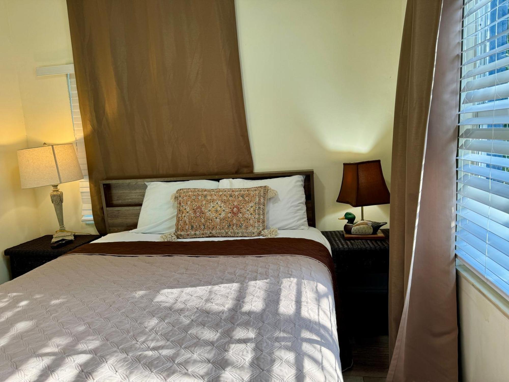 Casa de férias Bright Townhouse 3 Bedroom Free Parkig Garden *