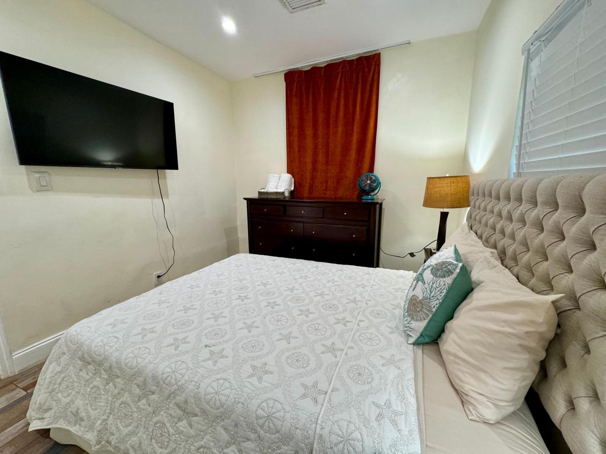 Casa de férias Bright Townhouse 3 Bedroom Free Parkig Garden